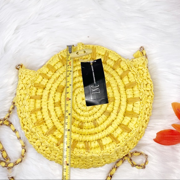 Cute inc daffodil yellow round straw crossbody bag - Picture 9 of 11